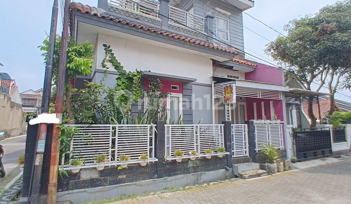 Sell 2-Story Hook House Location Near Cimahi Square 2