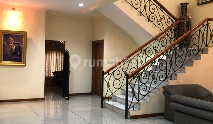Rumah Mewah Komplek Gegerkalong Bandung Utara 2