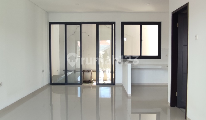 Rumah Baru Komplek Cihanjuang Dkt Taman Kupu Kupu Cimahi Kbb 2