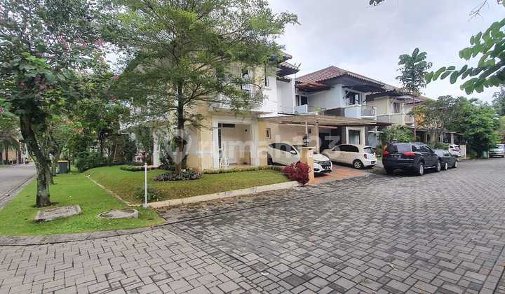 Termurah Rumah Hook Komplek Elite Kota Baru Parahyangan Bandung
