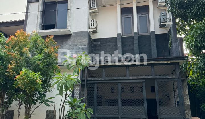 STRATEGIC HOUSE IN SUKMAJAYA AREA STRATEGIC HOUSE IN SUKMAJAYA AREA