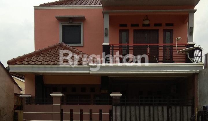 2-STORY READY-TO-OCCUPY HOUSE ON PANCORAN MAS STREET, DEPOK.