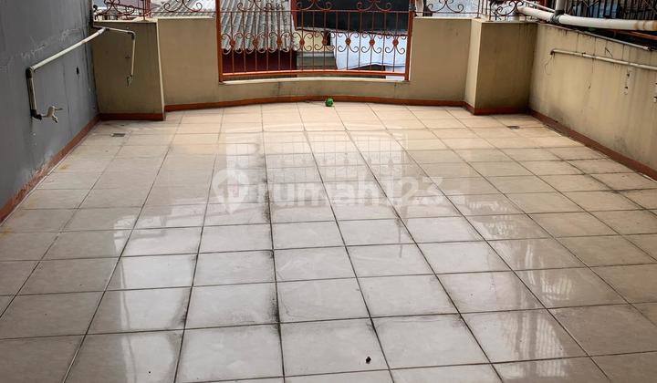 Disewakan Pademangan 5 X 21 Rapi 3 Lantai Siap Huni Bebas Banjir Hanya 75Juta/Th Disewakan Pademangan 5 X 21 Rapi 3 Lantai Siap Huni Bebas Banjir Hanya 75Juta/Th