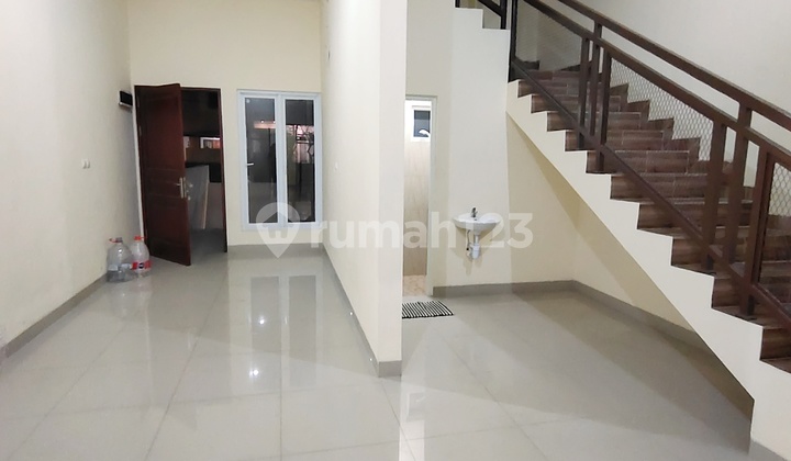 For Immediate Rent: Nice 2-Story Flood-Free House in Kelapa Gading Near MKG Only Around 70 Million