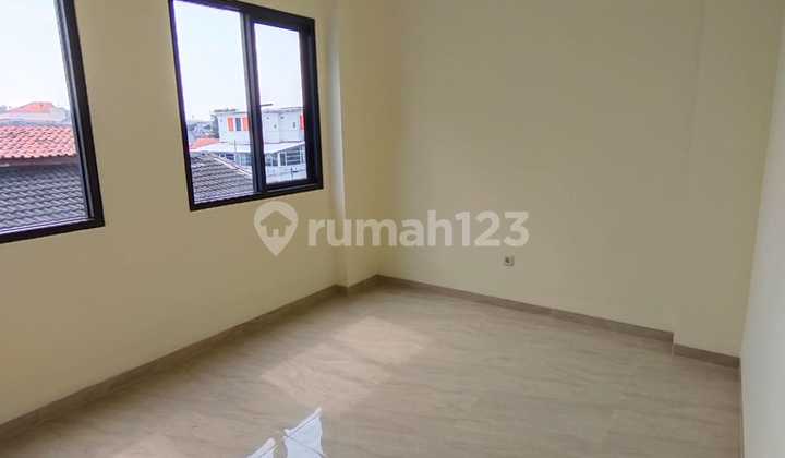 Quick Sale New 4-Story Kemayoran House Only 1.5*m-an