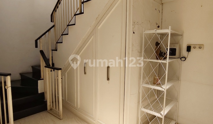 Hot Sale Sunter 2½ Lantai American Classic 8 X 20 Cakep 5 M-An Mau? 2