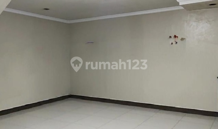 For Sale Sunter Beautiful House 3.5 Floors Area 6 X 15.5 Only 3.5 M Negotiable 2