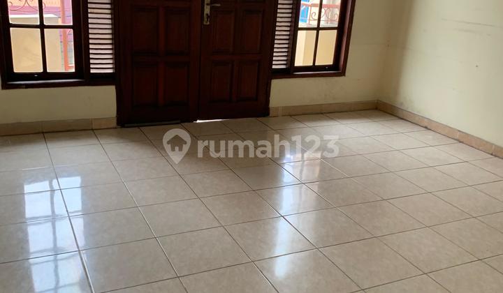 Disewakan Pademangan 5 X 21 Rapi 3 Lantai Siap Huni Bebas Banjir Hanya 75Juta/Th 2