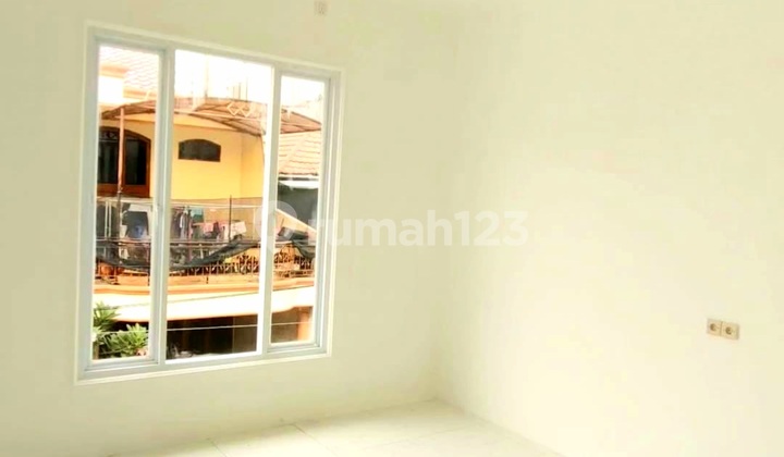 Hot Sale Neat House in Kelapa Gading Near Mkg Only 1.7M Negotiable