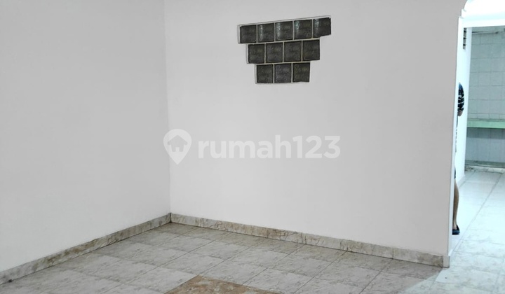 Disewakan Sunter Karya 4 Kamar 2 Lantai Hanya 62 Juta/Th Disewakan Sunter Karya 4 Kamar 2 Lantai Hanya 62 Juta/Th