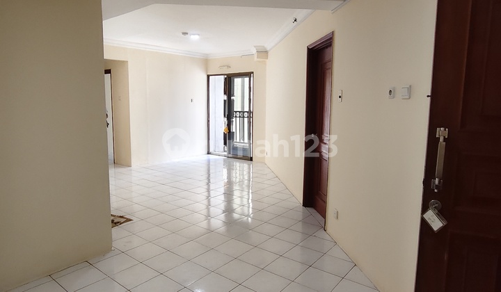 Hot Sale Apart Taman Kondominium Kemayoran Luas 90M² Rapi Hanya 900 Juta