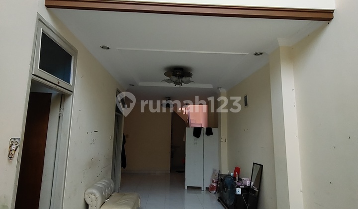 Disewakan Rumah Sunter 6 X 16 Nyaman 2 Lantai 3 Kamar Siap Huni Harga 60juta-an