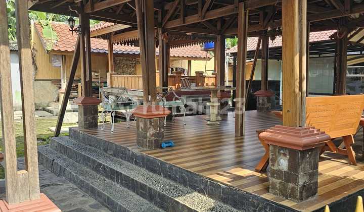 Nice Semi-Furnished House Bekasi 5M Nice Semi-Furnished House Bekasi 5M