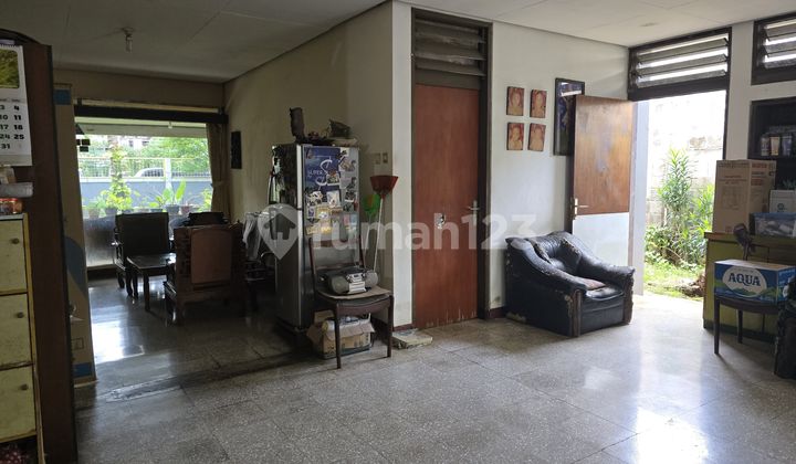 Rumah Bagus Strategis Kebayoran Lama, Jakarta Selatan 2