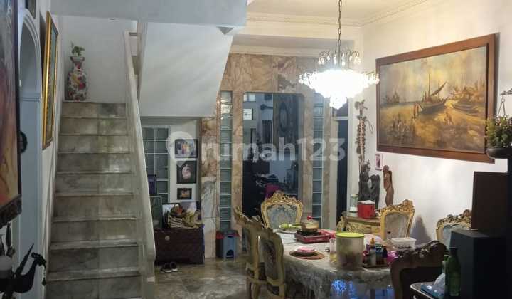 Rumah Bagus Semi Furnished SHM Pamulang, Tangerang Selatan 2