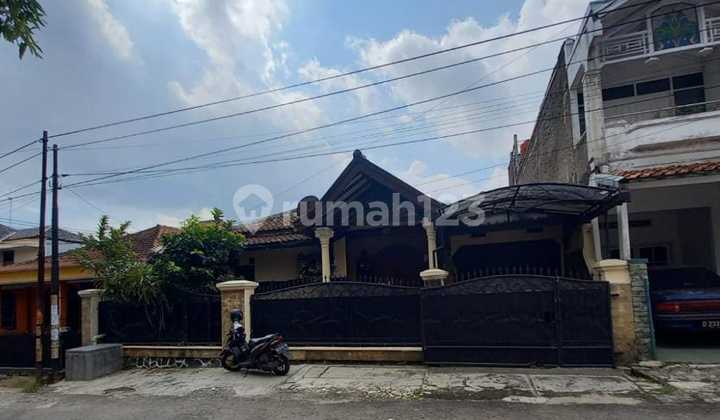 Rumah Lelang Murah Siap Huni Nyaman SHM di Komplek Padasuka Indah