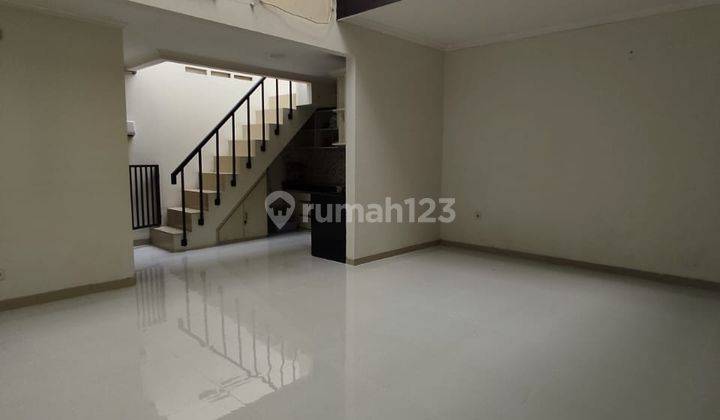 Sewa Rumah Mekarwangi Semi Furnished Cluster One Gate System 2