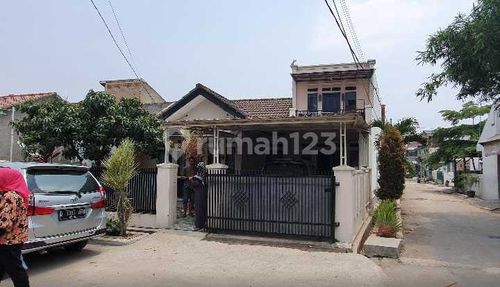Rumah Lelang Bagus Siap Huni Cantik di Komplek Puspa Regency