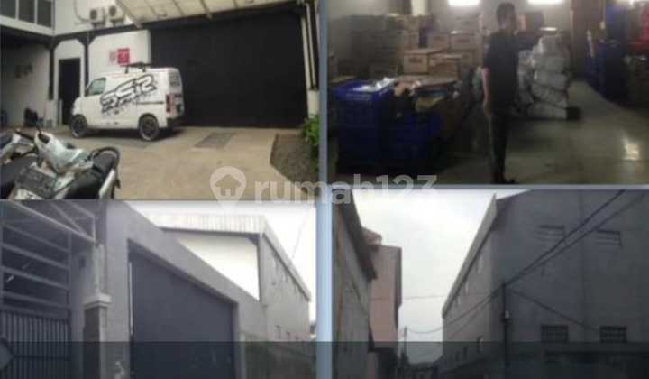 2 Cheap Auction Shophouses Comfortable Ready-to-Use SHM on Jl. Terusan Suryani 2