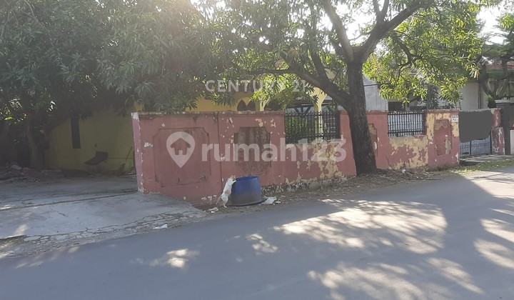 Residential House on Jl Setrayasa Raya Sukapura Kejaksan 1