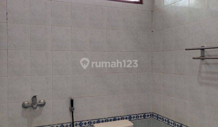 Rumah 2 Lantai Di Jl Pengampon 2