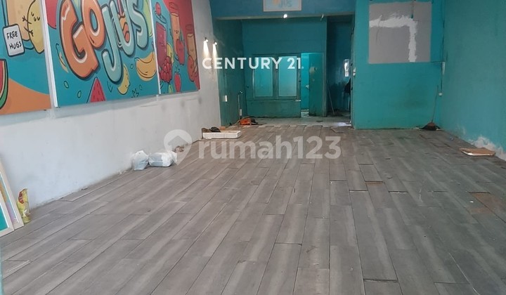 Residential House in a Strategic Location of Cirebon City Residential House in a Strategic Location of Cirebon City