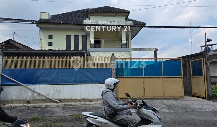 Gudang dan Rumah di Ds Sanggrahan Banyuraden