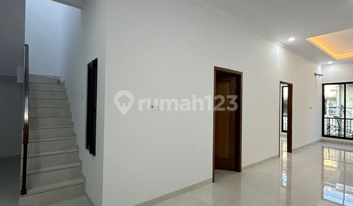 Minimalist Brand New House in Muara Karang 2