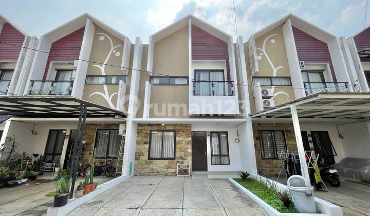Townhouse Exclusive Siap Huni 2 Lantai Strategis