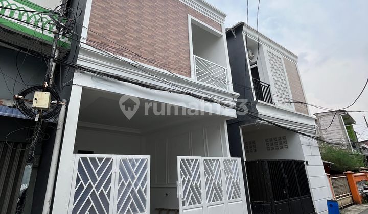 Rumah Siap Huni 2 Lantai Harga Murah Strategis 2
