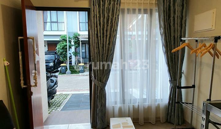 Dijual Cantik Rumah Premier Estate 3 Siap Huni dan Lokasi Strategis Dijual Cantik Rumah Premier Estate 3 Siap Huni dan Lokasi Strategis
