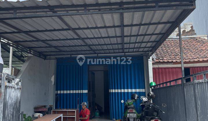 Dijual ruko 2 lantai lokasi strategis di pinggir jalan utama. 1