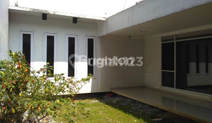 Rumah nyaman, area tengah kota Malang 2