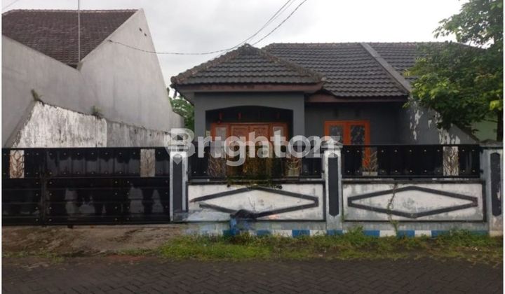 Rumah di Graha Puntadewa, Pakis, Malang. 1