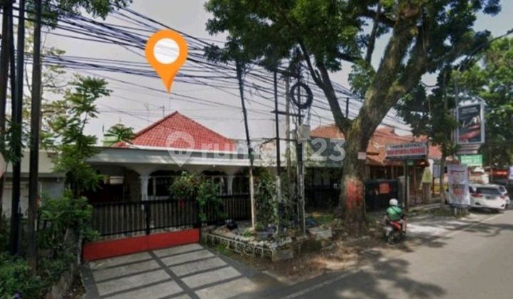 Rumah Luas Di Area Tengah Kota Malang Rumah Luas Di Area Tengah Kota Malang