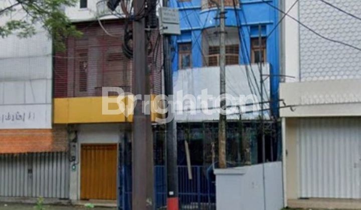 3-Story Shop House, central area of Malang city 3-Story Shop House, central area of Malang city