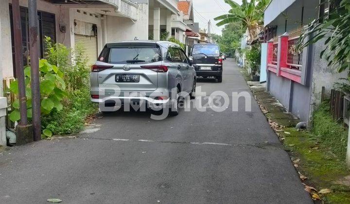 RUMAH TENGAH KOTA STRATEGIS DEKAT BANDARA A.YANI  2