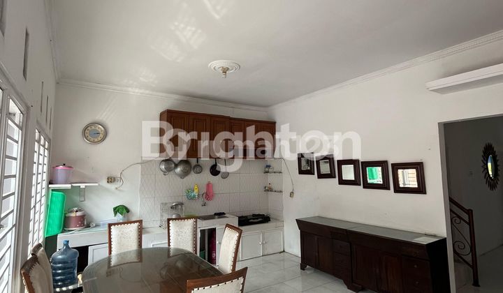 RUMAH 2LT MODERN TERAWAT SIAP HUNI & BISA UNTUK RUMAH KOST MODERN DEKAT UNDIP TEMBALANG 2