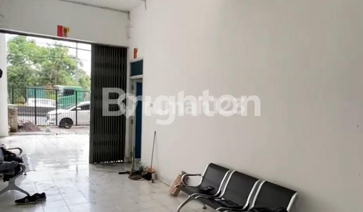 EXCLUSIVE NEW SHOP HOUSE HIGHLY STRATEGIC ON GATOT SUBROTO STREET, UNGARAN 2