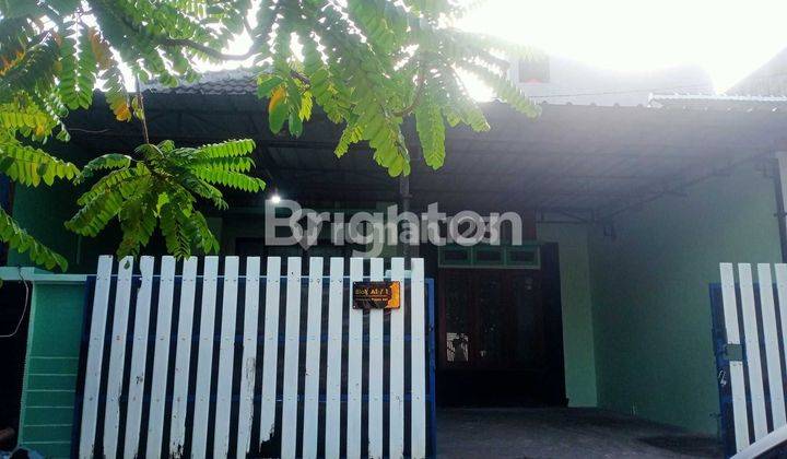 RUMAH NYAMAN PINGGIR JALAN RAYA LINGKUNGAN PERUMAHAN 1