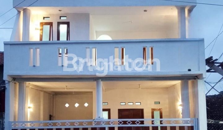 RUMAH CANTIK 2 LT STRATEGIS TENGAH KOTA DAERAH GAJAHMUNGKUR  1