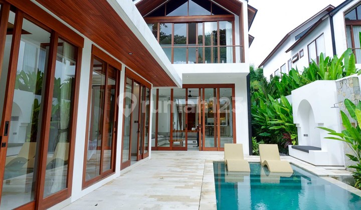 Villa luas 4 kamar tidur di Cepaka yang tenang