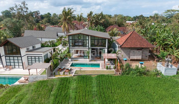 Elegan Villa 2 Kamar Tidur dengan Pemandangan Sawah di Kaba-Kaba