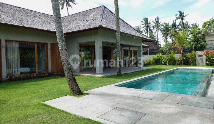 4 Bedroom Villa with Expansive Outdoor Area in Kaba-Kaba (B-Kk35) 4 Bedroom Villa with Expansive Outdoor Area in Kaba-Kaba (B-Kk35)