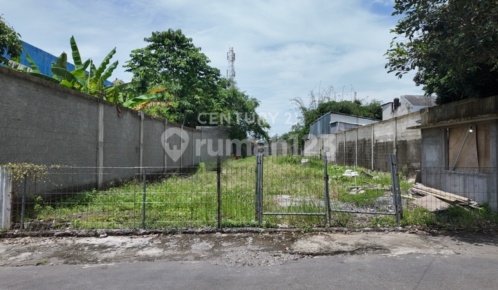 Tanah Lebar 14 M Cocok Utk Kos Eksklusif Tanah Lebar 14 M Cocok Utk Kos Eksklusif