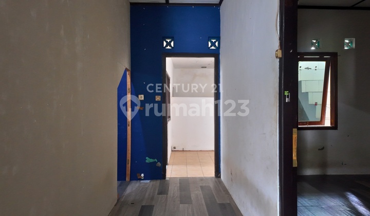 4-Bedroom House in Condongcatur Near UGM Campus 4-Bedroom House in Condongcatur Near UGM Campus