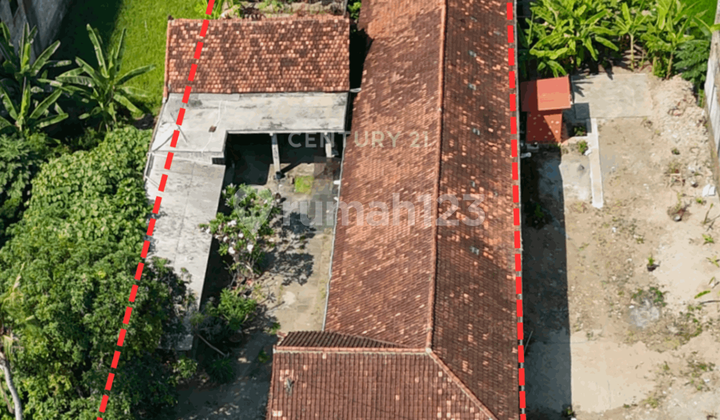 Spacious Warehouse with Employee Mess on Cendrawasih Street, Maguwoharjo Spacious Warehouse with Employee Mess on Cendrawasih Street, Maguwoharjo