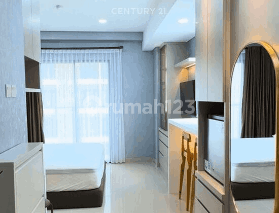 Furnished Studio Apartment on the 16th Floor, North of Jogja Kembali Monument. Furnished Studio Apartment on the 16th Floor, North of Jogja Kembali Monument.
