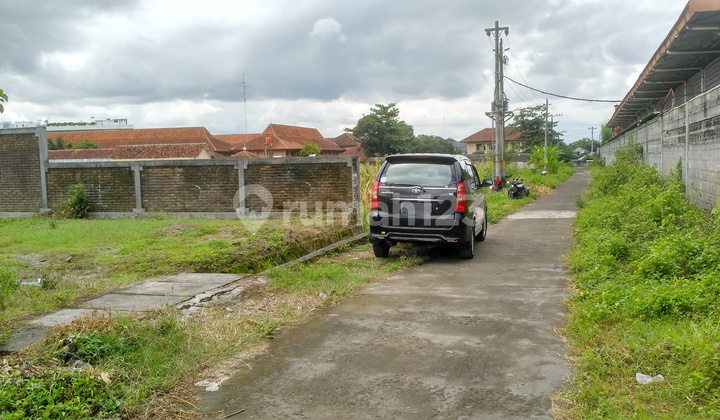 Maguwoharjo Plot Land Near Campus and Toll Gate Access Maguwoharjo Plot Land Near Campus and Toll Gate Access