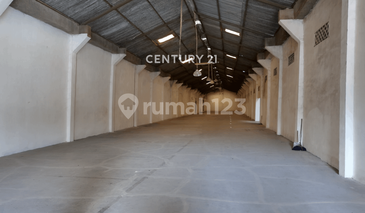 Warehouse Building Area 1800 M Easy Access in South RR
